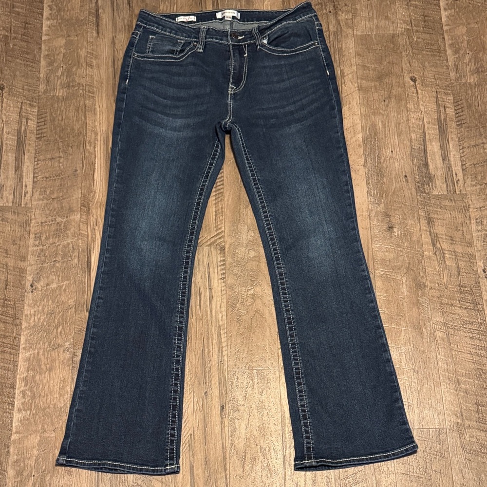 Vigoss ‘Marley Bootcut’ Dark Blue Jeans with White Stitching - Size 15/32